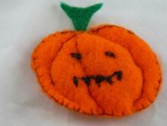 Pumpkin brooch